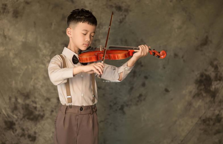 十一歲孩子坐高鐵是否半價、買啥票匯總，你不懂的這都有